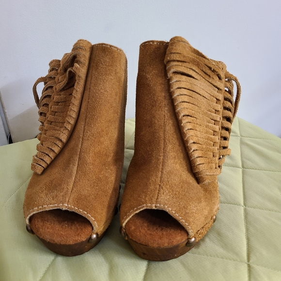 Sbicca Vintage Collection Wedge Fringed Mules Clogs - Picture 3 of 10